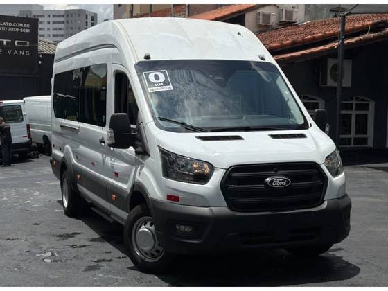 FORD TRANSIT 2.0 ECOBLUE DIESEL MINIBUS 17+1 L4H3 AUTOMÁTICO